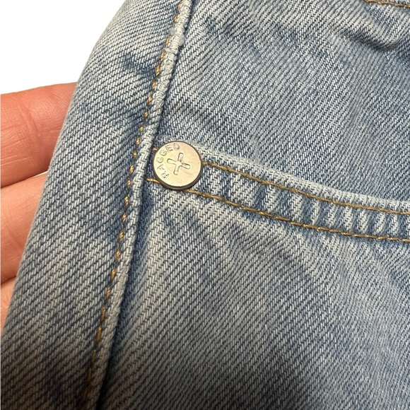 The Ragged Priest Burner Cut Out‎ Mom Jeans Dolls Kill women’s size 28 VGUC - Picture 7 of 12